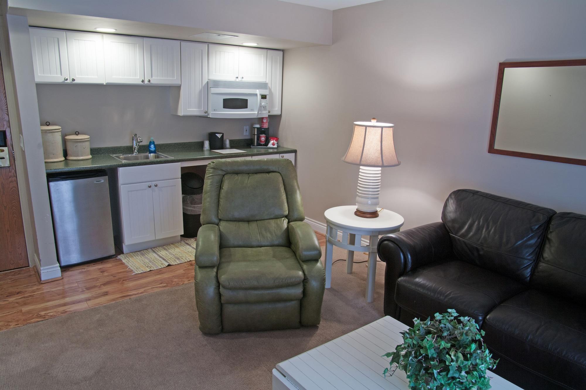 Charlevoix Inn & Suites Surestay Collection By Best Western Eksteriør billede